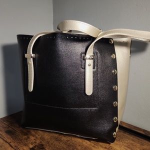 POP BAG ITALIAN PEBBLED LEATHER GOLD AND BLACK